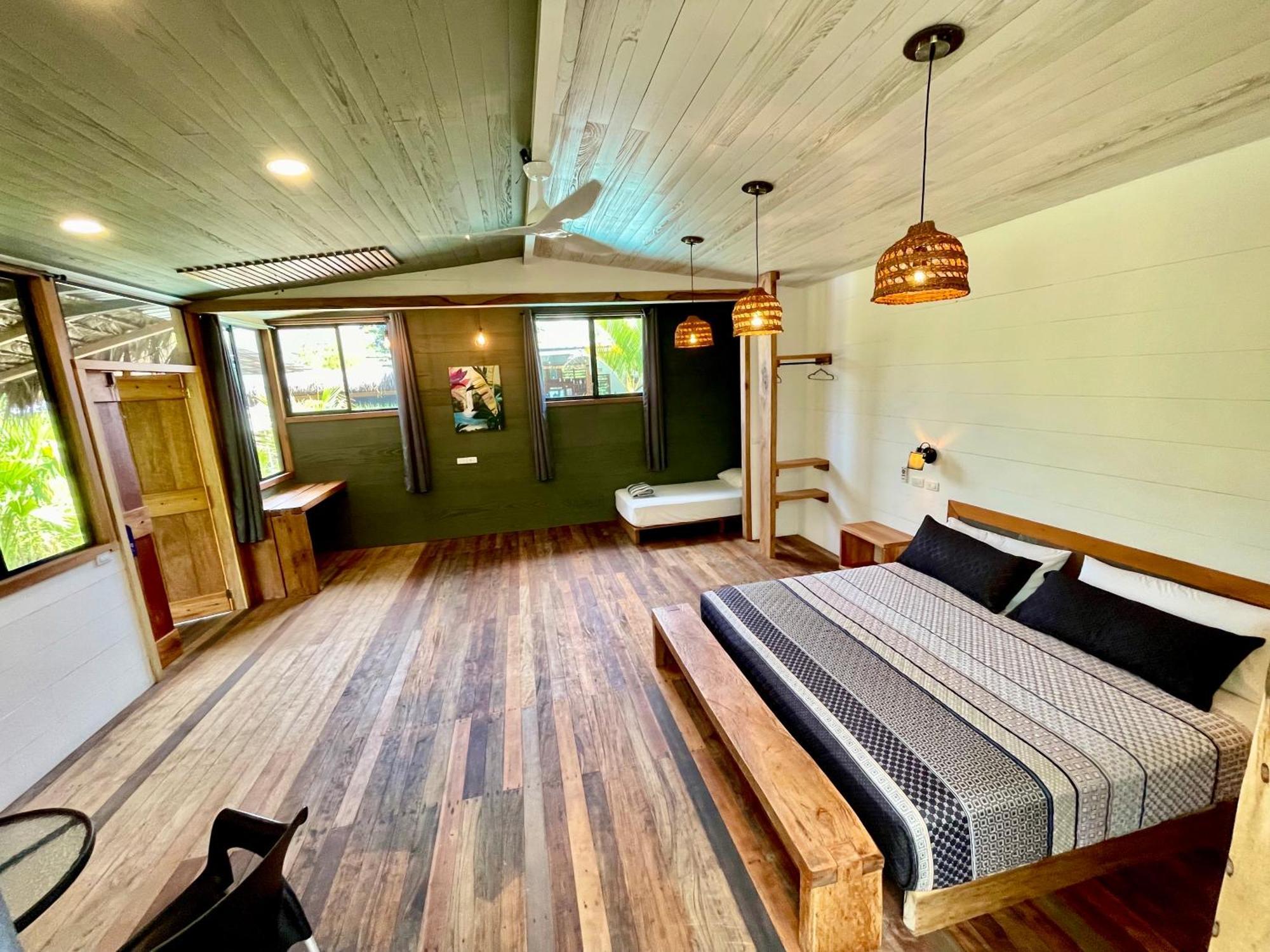 K A Y A K Lodge Tena Exterior photo